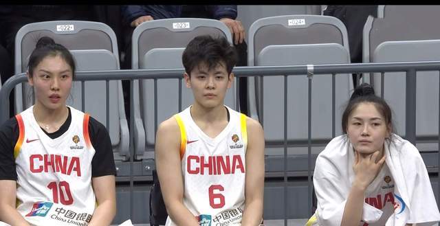 世预赛第1场：中国女篮半场领先马里队6分！韩旭9分，杨舒予9分